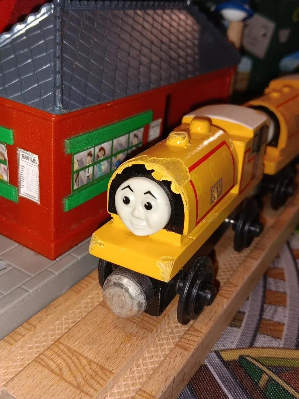 Thomas Wooden Railway Train Track Engine Bill and Ben Flat Magnet Staple